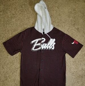 Vintage Chicago Bulls Button Up Hooded T-Shirt